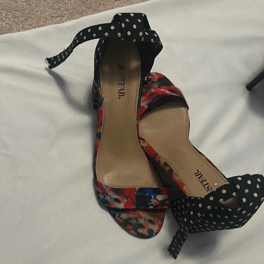 JustFab Black and Red Heels with Classic Design